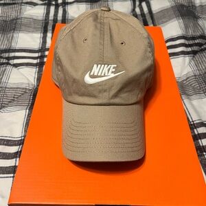 NWOT Nike Club Cap Tan/Khaki M/L